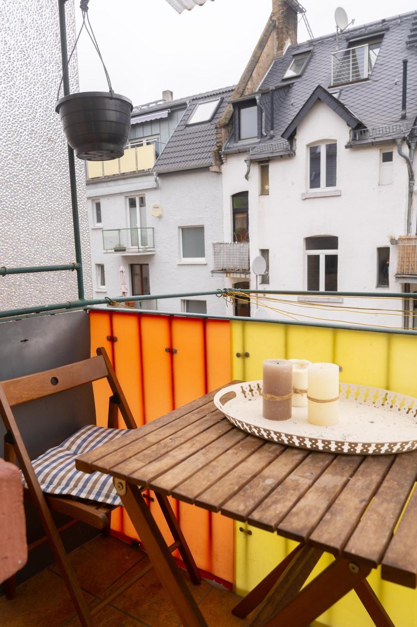 Apartment Innenstadt 3 Altbauwohnung *